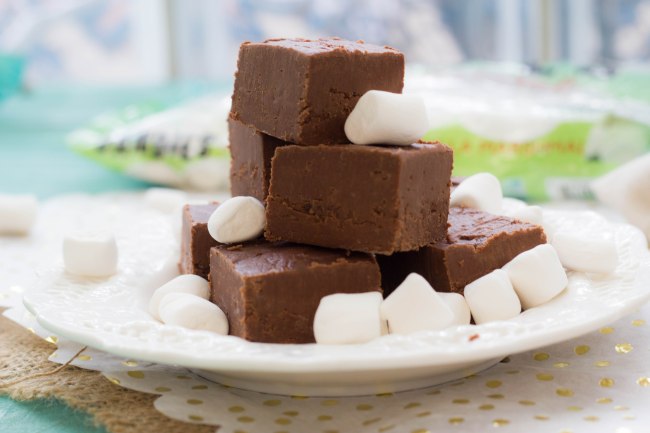 Easy Vegan Recipe – "Old Fashioned" Dandies Marshmallows Fudge
