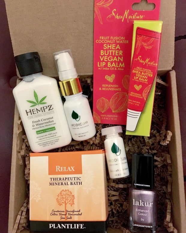 Unboxing the "Beauty in Bloom" Vegan Cuts Beauty Box – Hempz Herbal Body Moisturizer, Shea Moisture Lip Balm & More