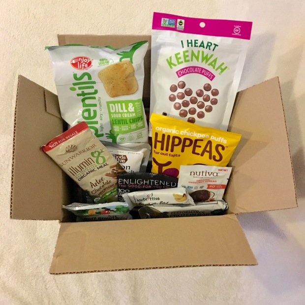 Unboxing the June 2017 Vegan Cuts Snack Box – I Heart Keenwah Chocolate Puffs, Watusse Foods Organic Tomato Basil Chickpeatos & More